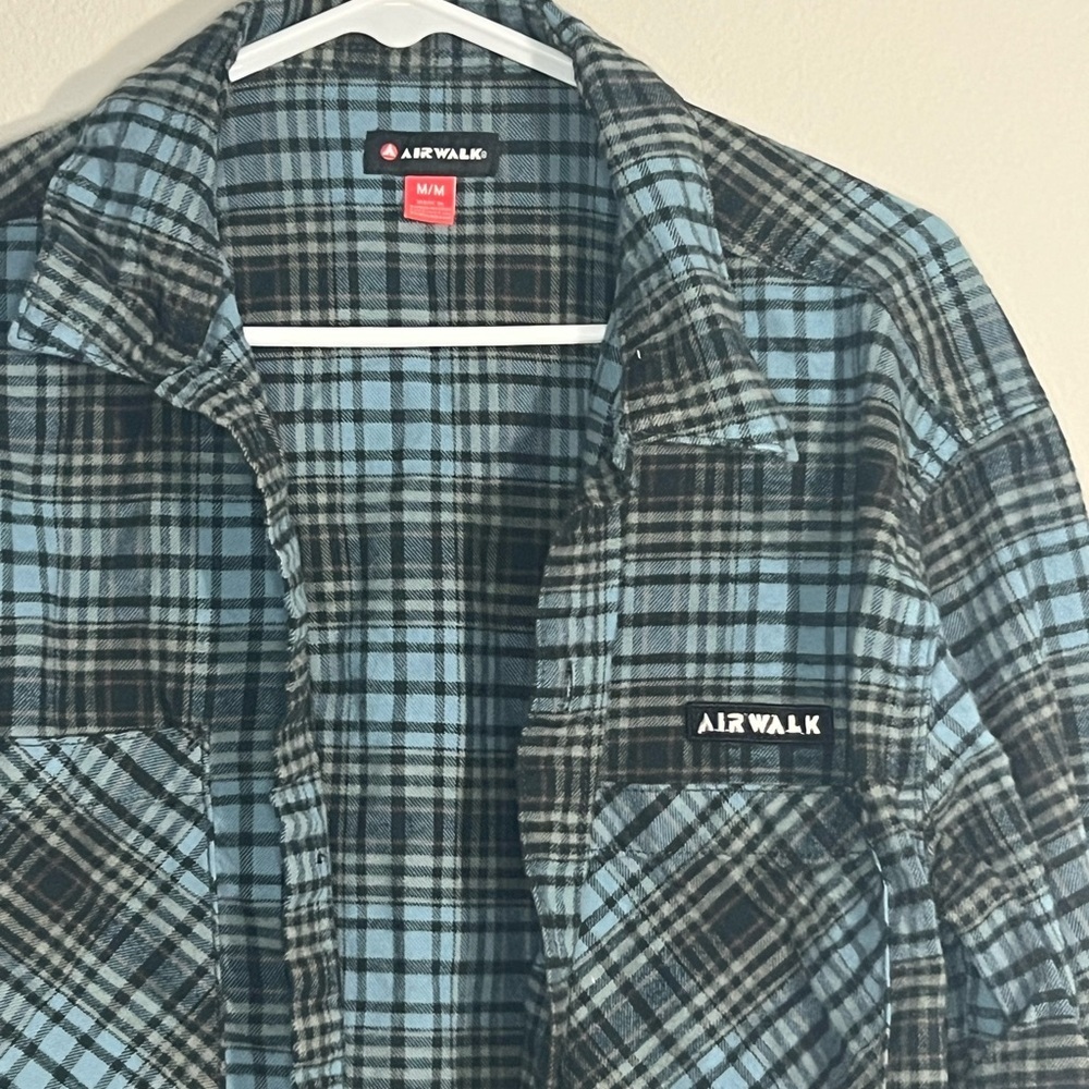 Airwalk Men's Checkered Shirt Jacket in Blue and Black - Picture 2 of 5